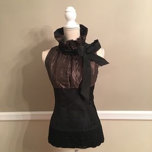 Bustier top with lace and mesh